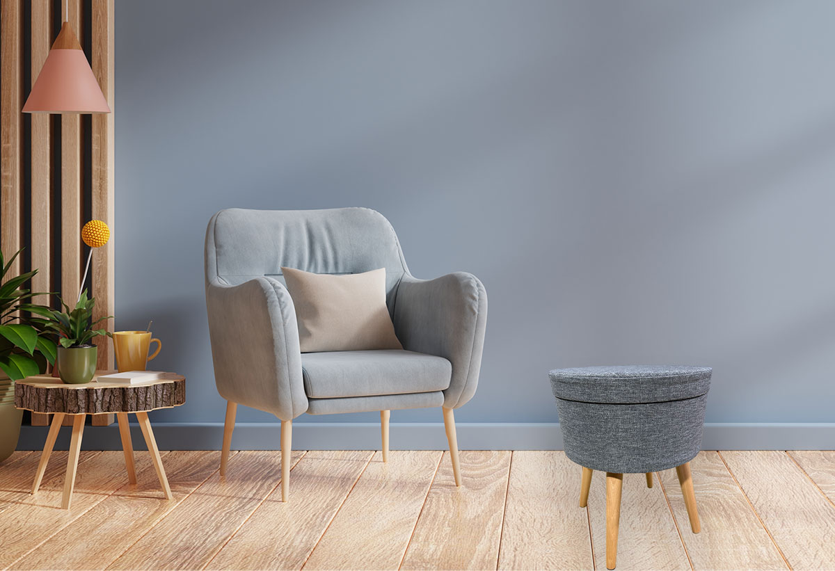 Σκαμπό Riva σε γκρι απόχρωση.